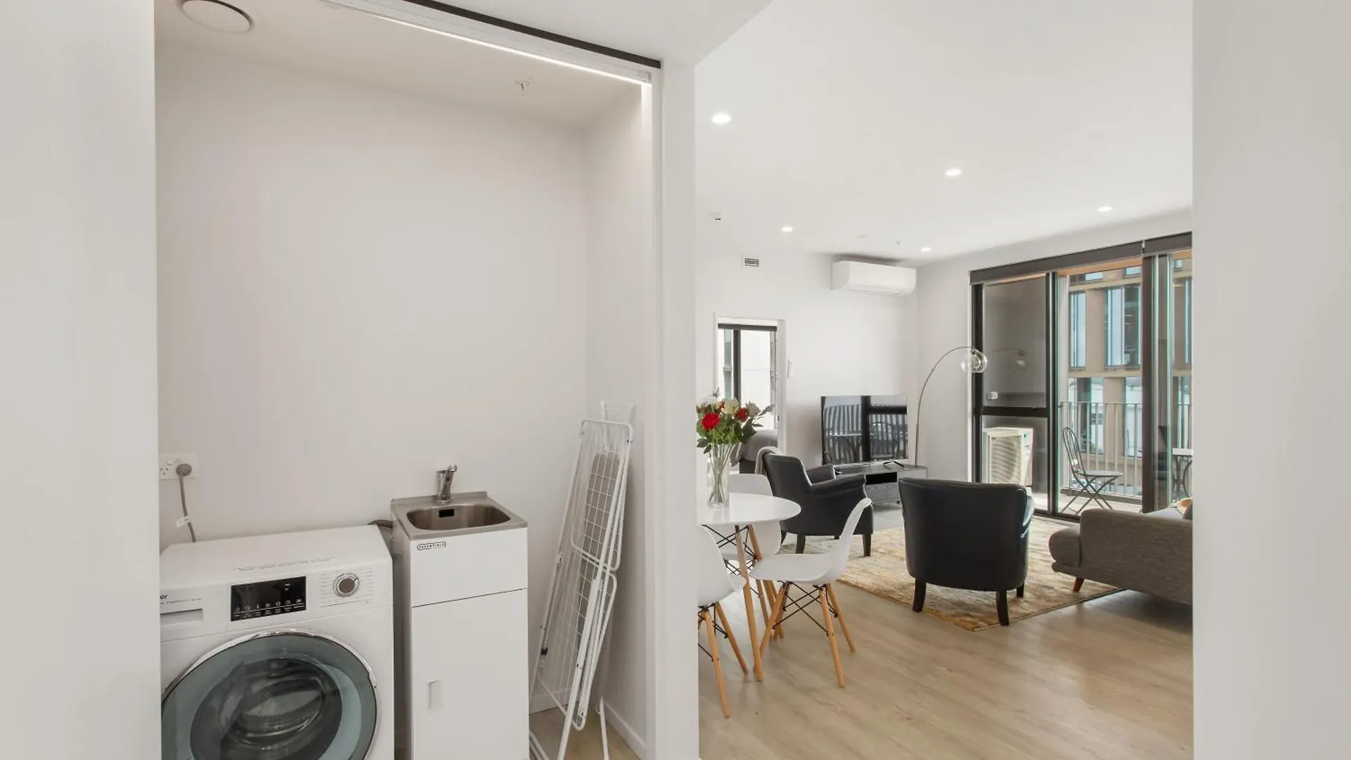 Central City Luxury Apartment Stunning Views Sunny Christchurch